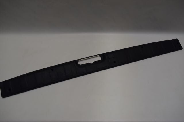 BAGAJ EŞİK KAPLAMA PLASTİĞİ DOBLO TEK KAPI 2001 2010