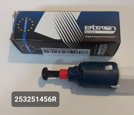 DEBRİYAJ PEDAL MÜŞÜRÜ 253251456R LAGUNA III MASTER III