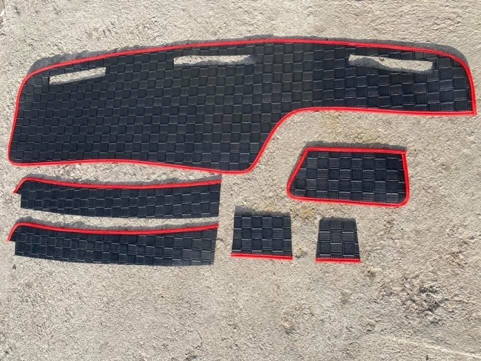 ÖN GÖĞÜS HALISI TEMPRA TİPO 6 PARÇA DERİ ÖZEL YAPIM KIRMIZI SİYAH